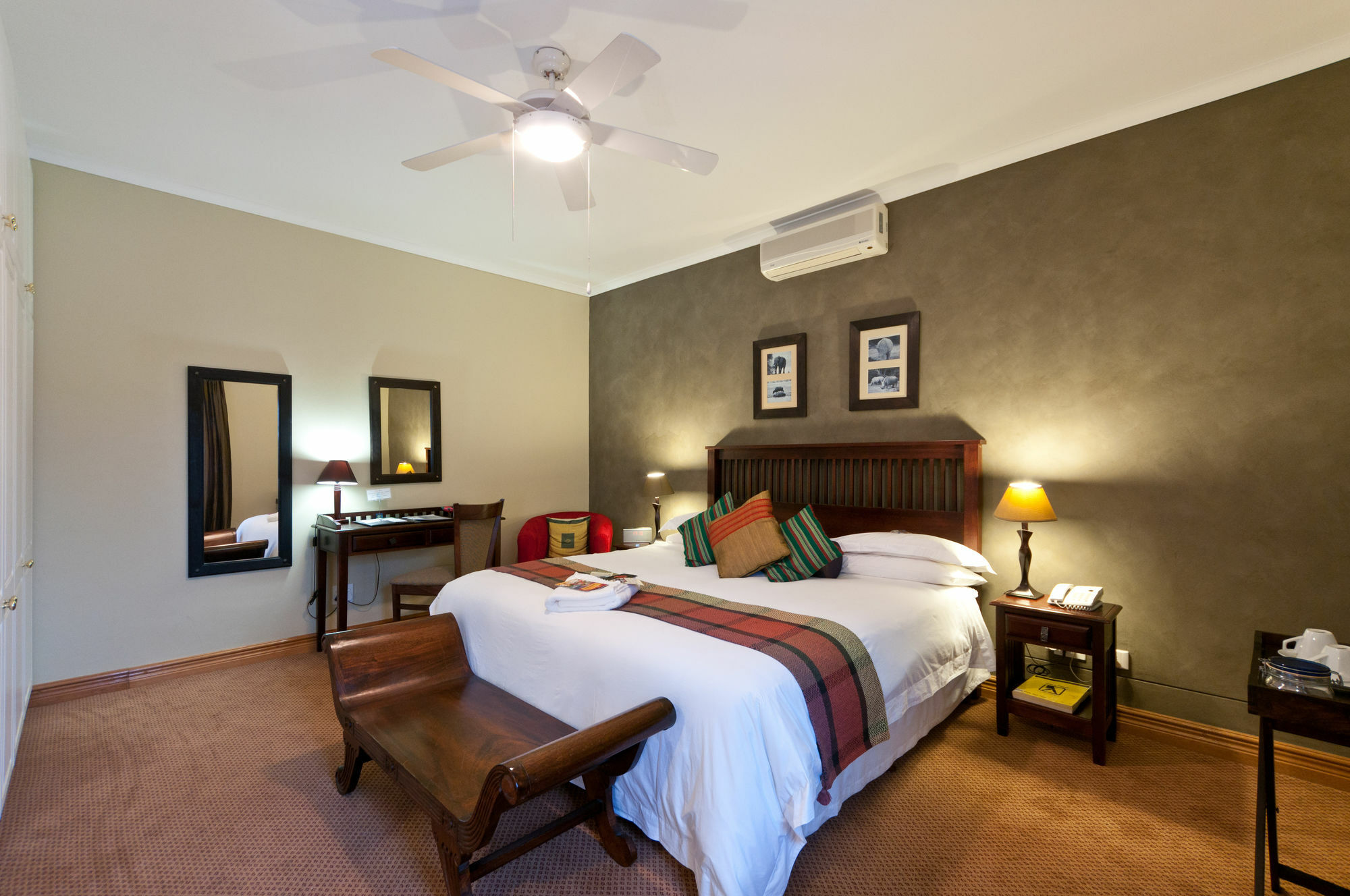 Cape Flame Guest House Πορτ Ελίζαμπεθ Εξωτερικό φωτογραφία